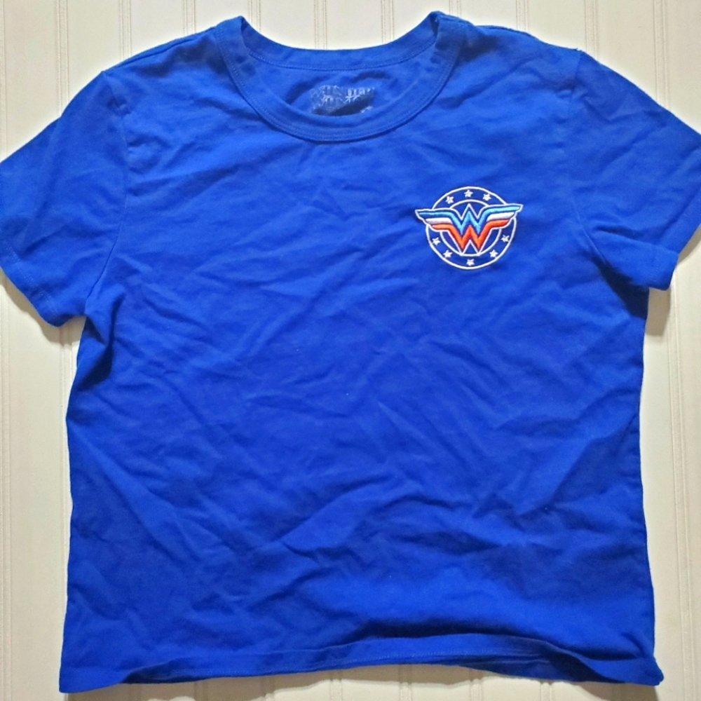 Wonder Woman Cropped Tshirt Size L Embroidered